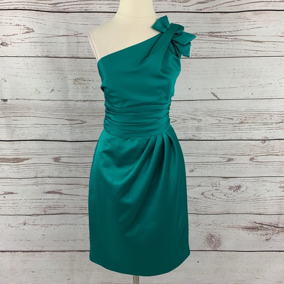 David's Bridal Dresses & Skirts - David’s Bridal one shoulder jade green dress